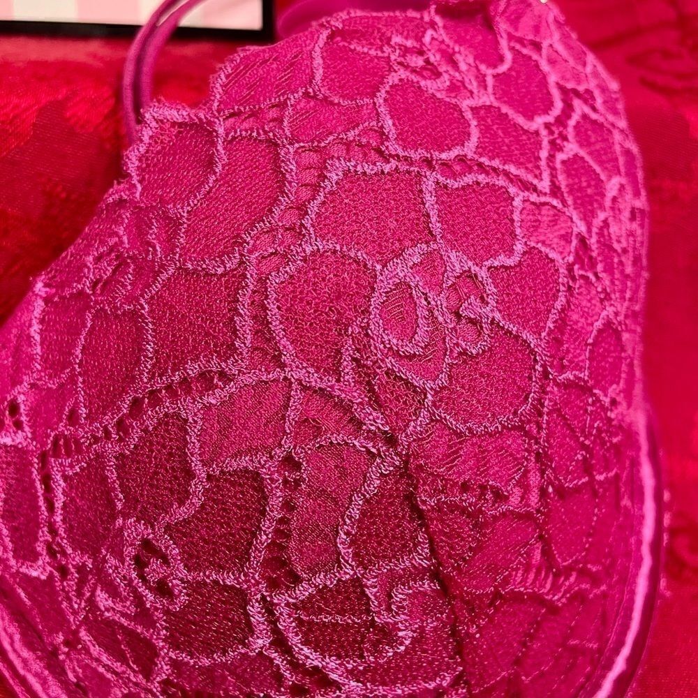 FUCHSIA VICTORIAS SECRET PUSH-UP LACE 36D - Picture 3 of 6